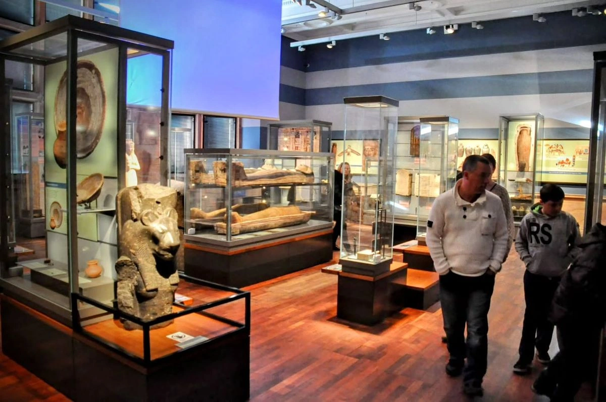 museum-artifact-collection-security-and-preservation
