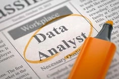 data-analyst-stealing-company-data